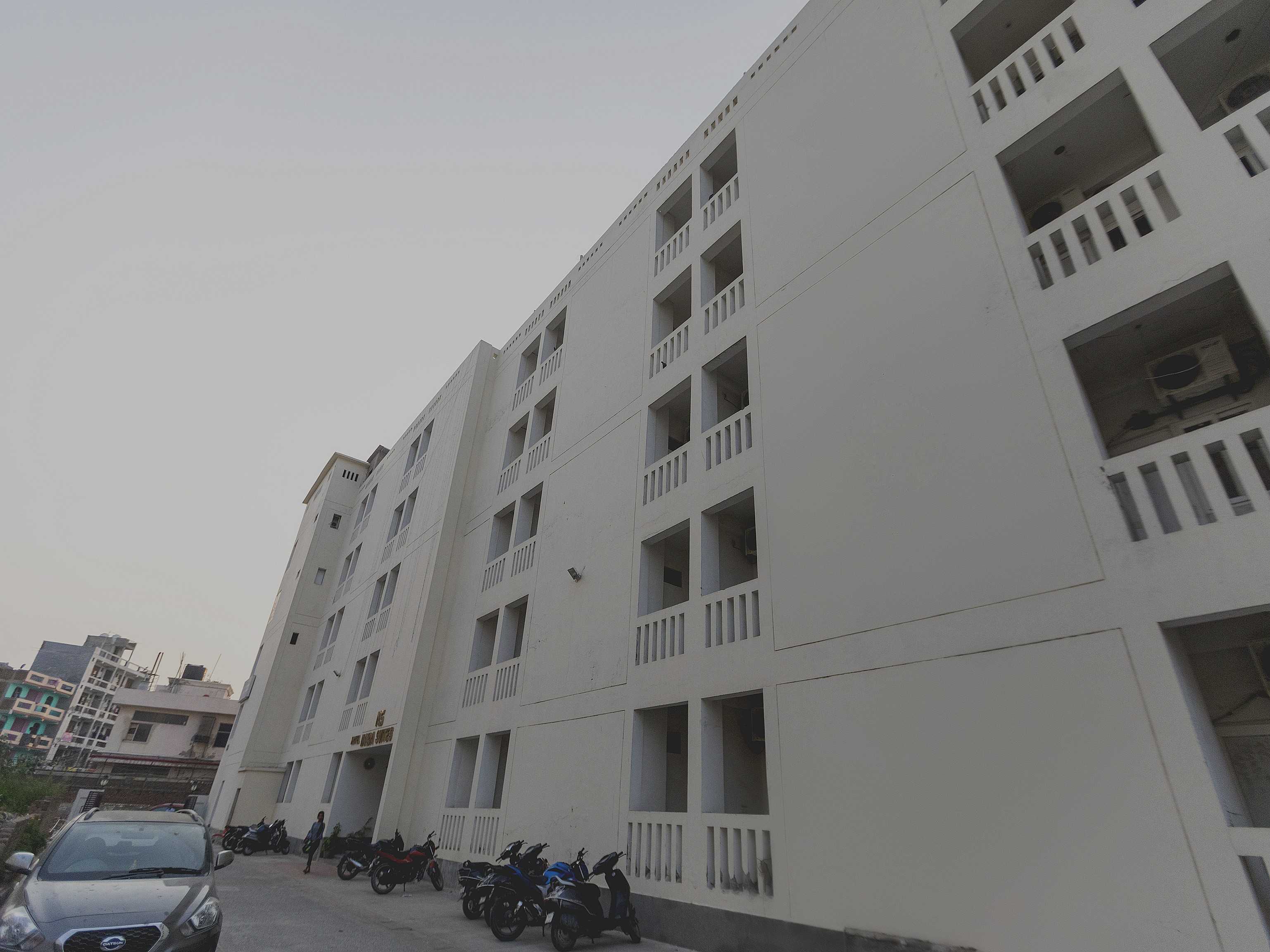 OYO Flagship 64120 Hotel Noida Residency, Ghaziabad 3