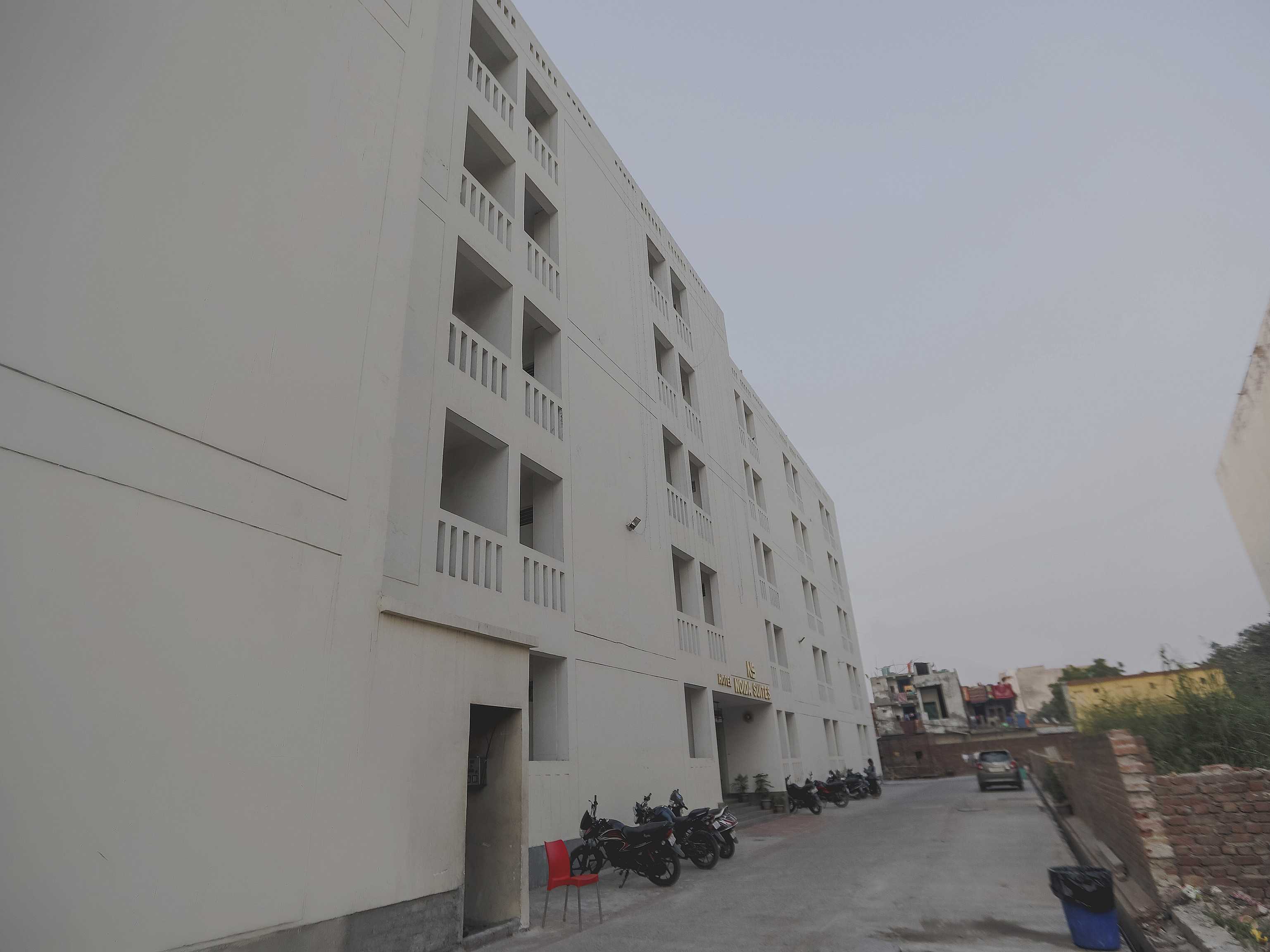 OYO Flagship 64120 Hotel Noida Residency, Ghaziabad 4