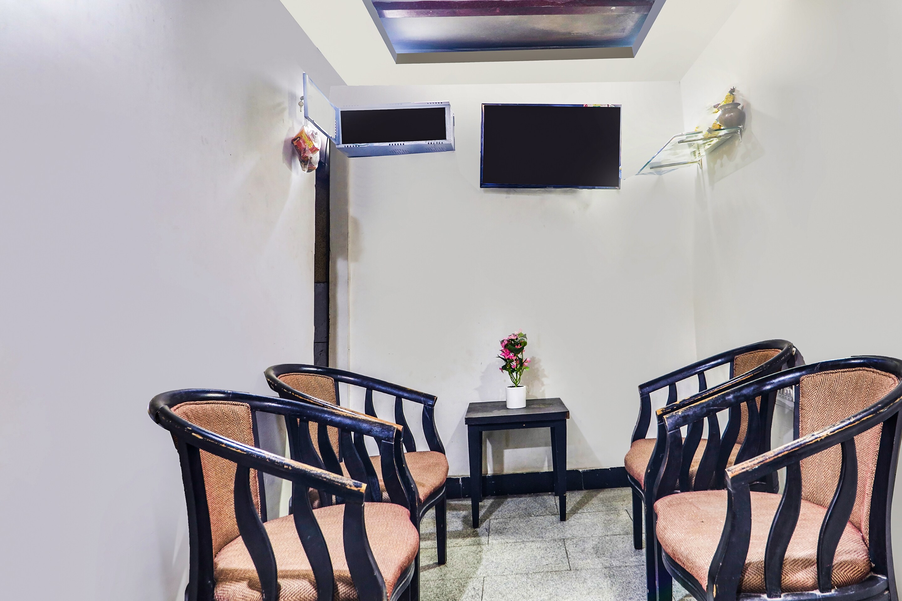 Flagship Qualia Hotel Dilsukhnagar Near Dilsukhnagar Metrostation, Hyderabad 3