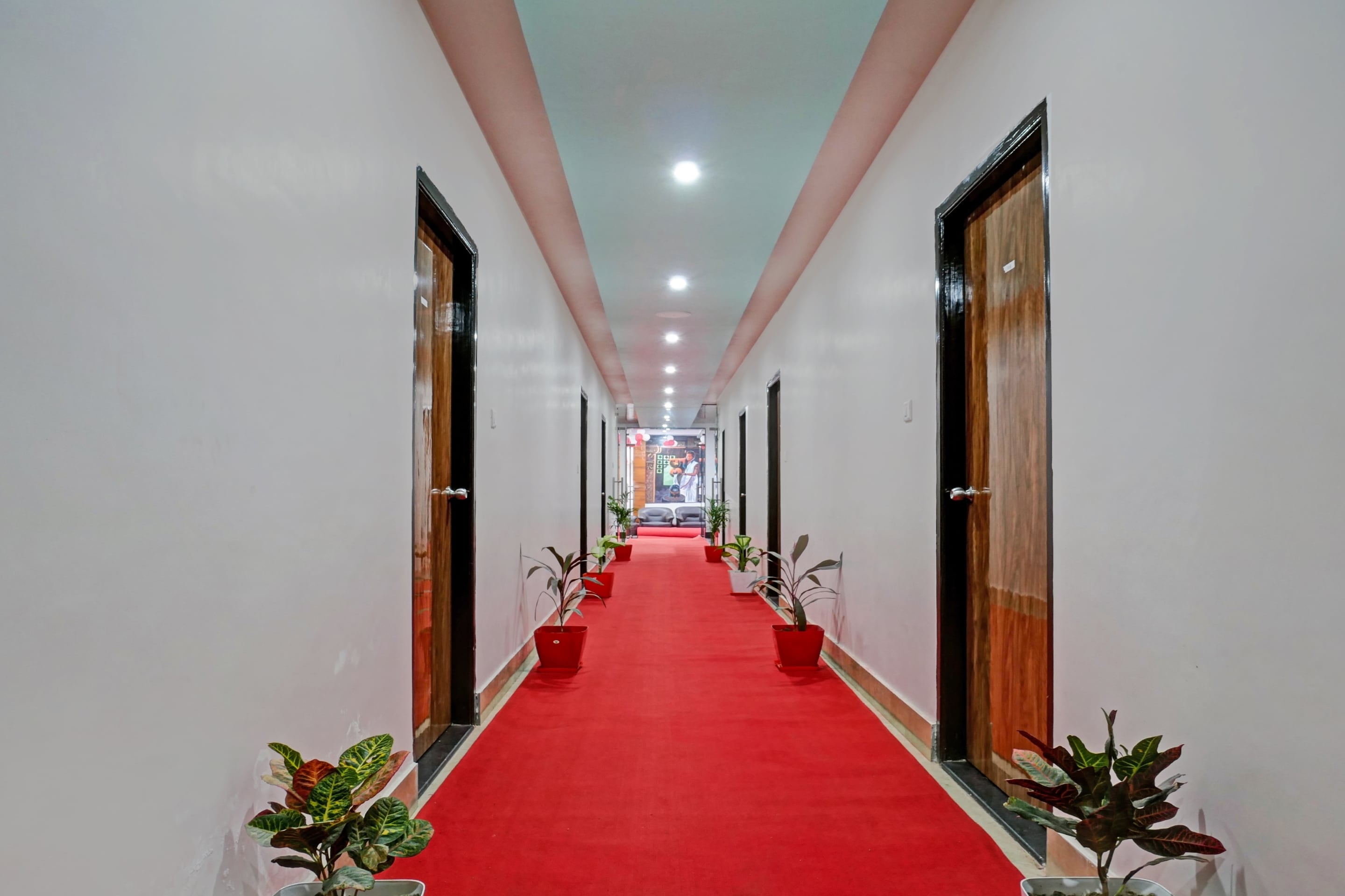 Collection O 702538 Navneeta Grand, Varanasi 2