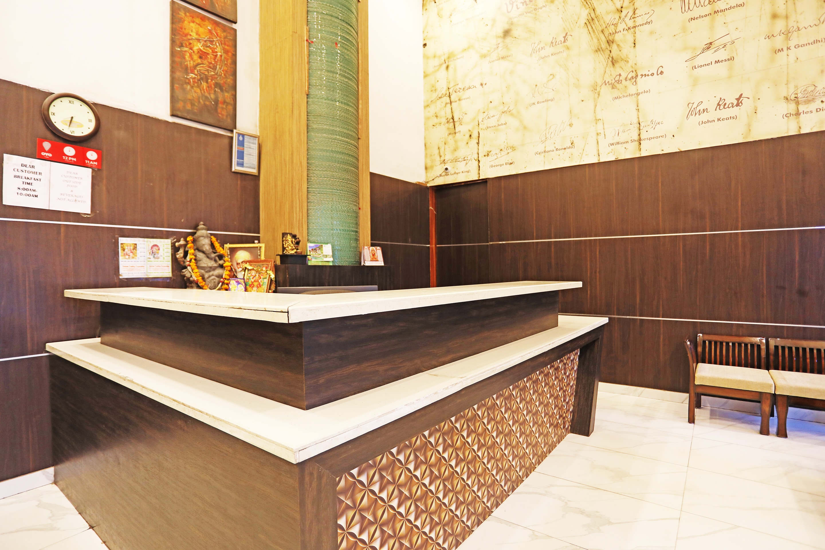 Capital O 8902 Hotel Ronald Inn, Faridabad 3