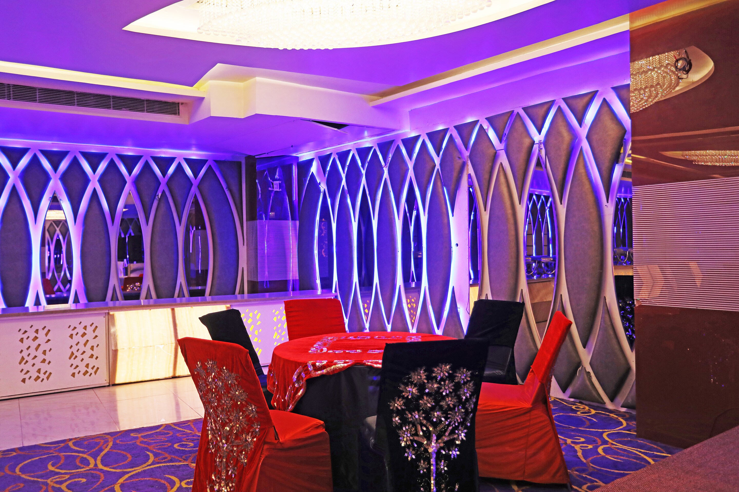 Capital O 8902 Hotel Ronald Inn, Faridabad 4