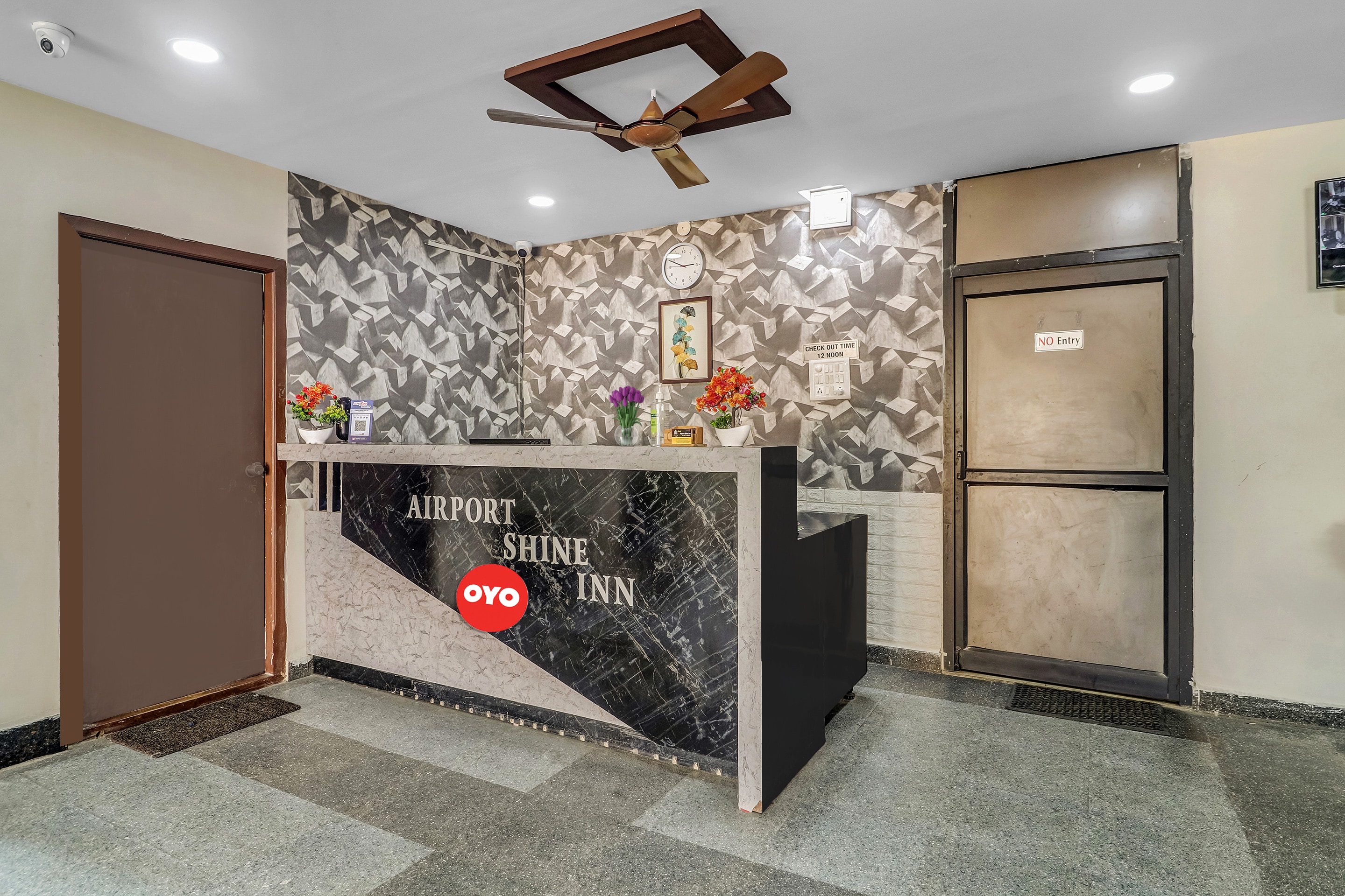 OYO 80602 Hotel Airport Shine Inn, Hyderabad 5