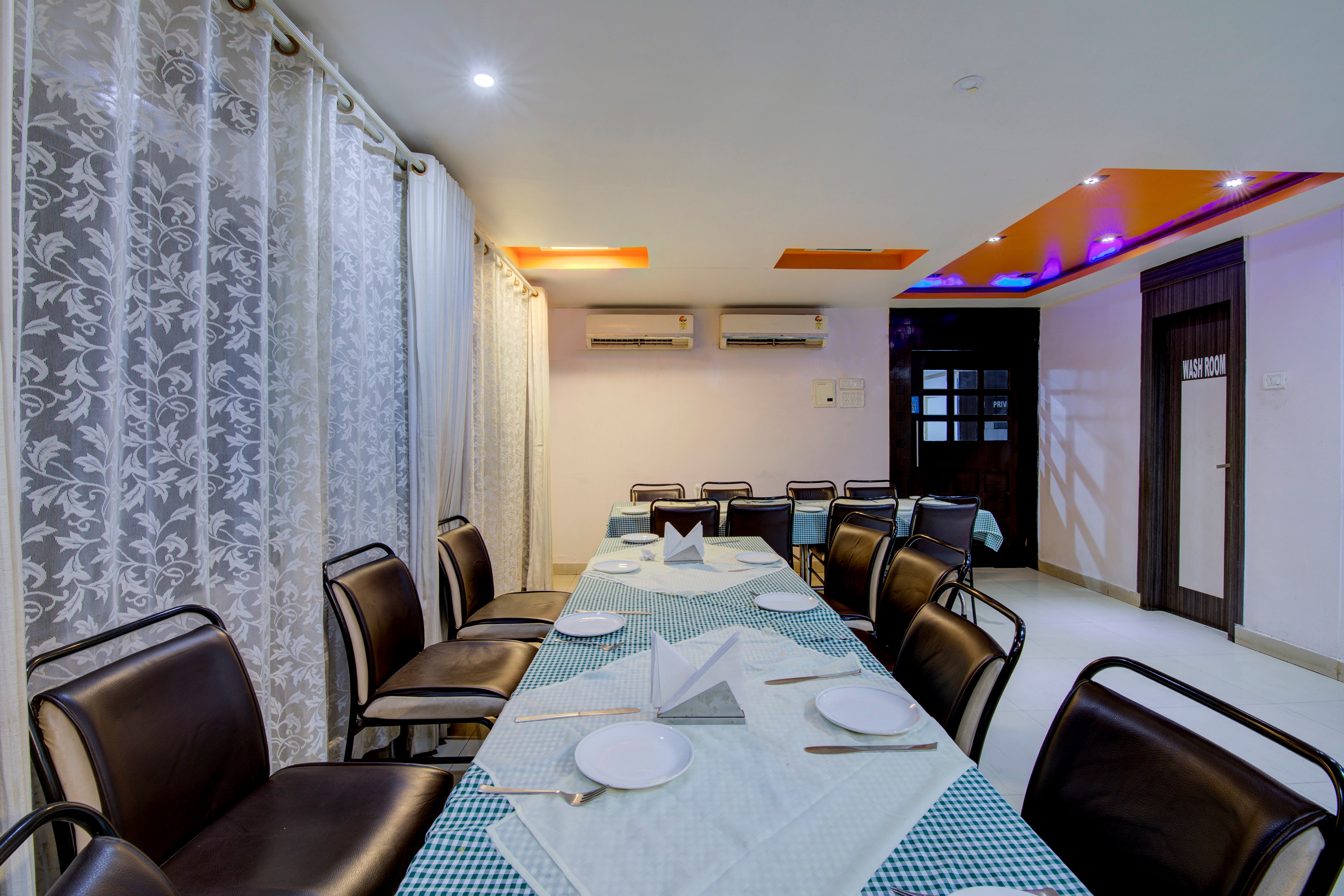 OYO Flagship 44800 Hotel Sunraj Ahirtoli, Ranchi 2