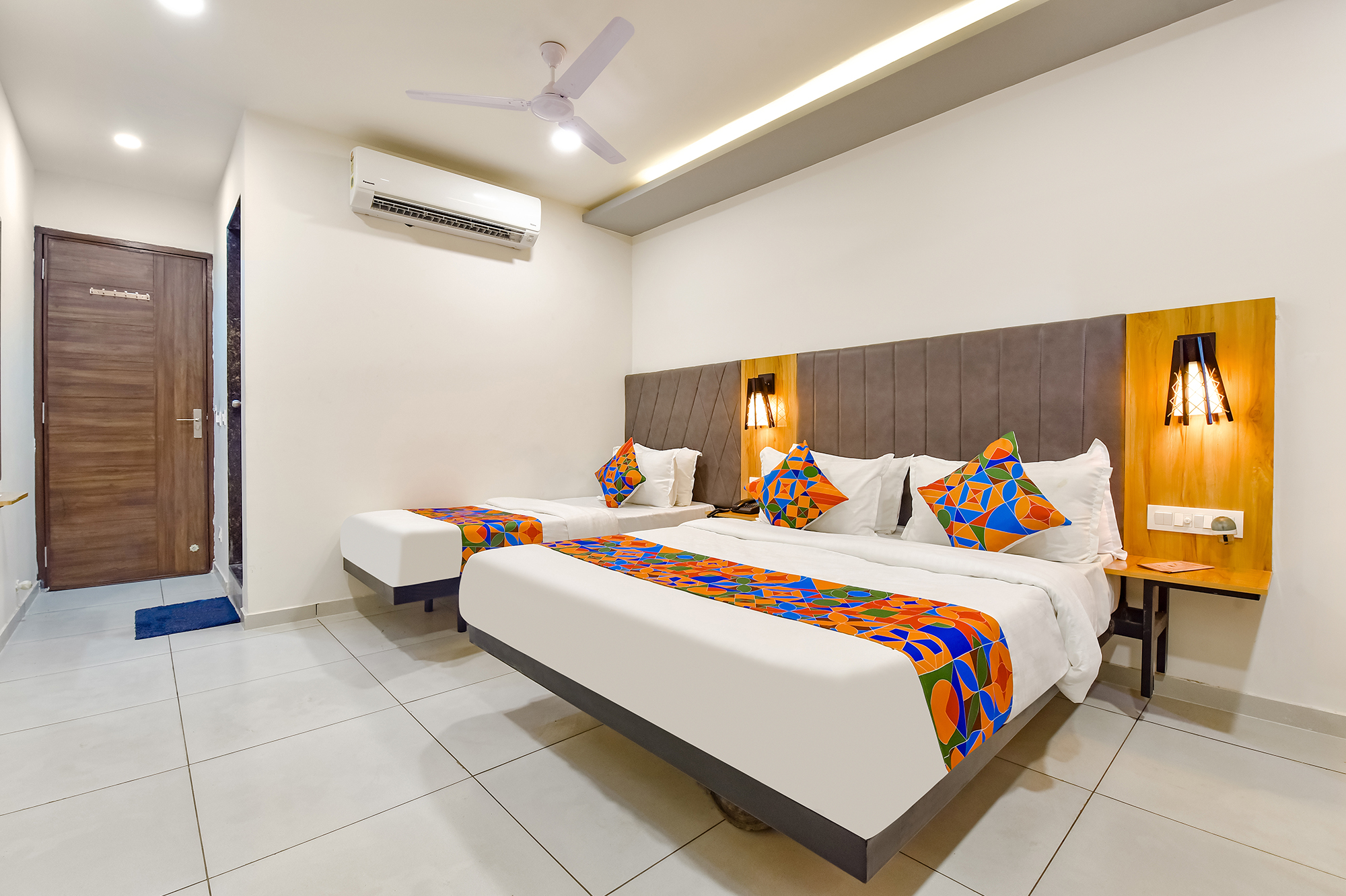 FabHotel Royal City, Vadodara 2