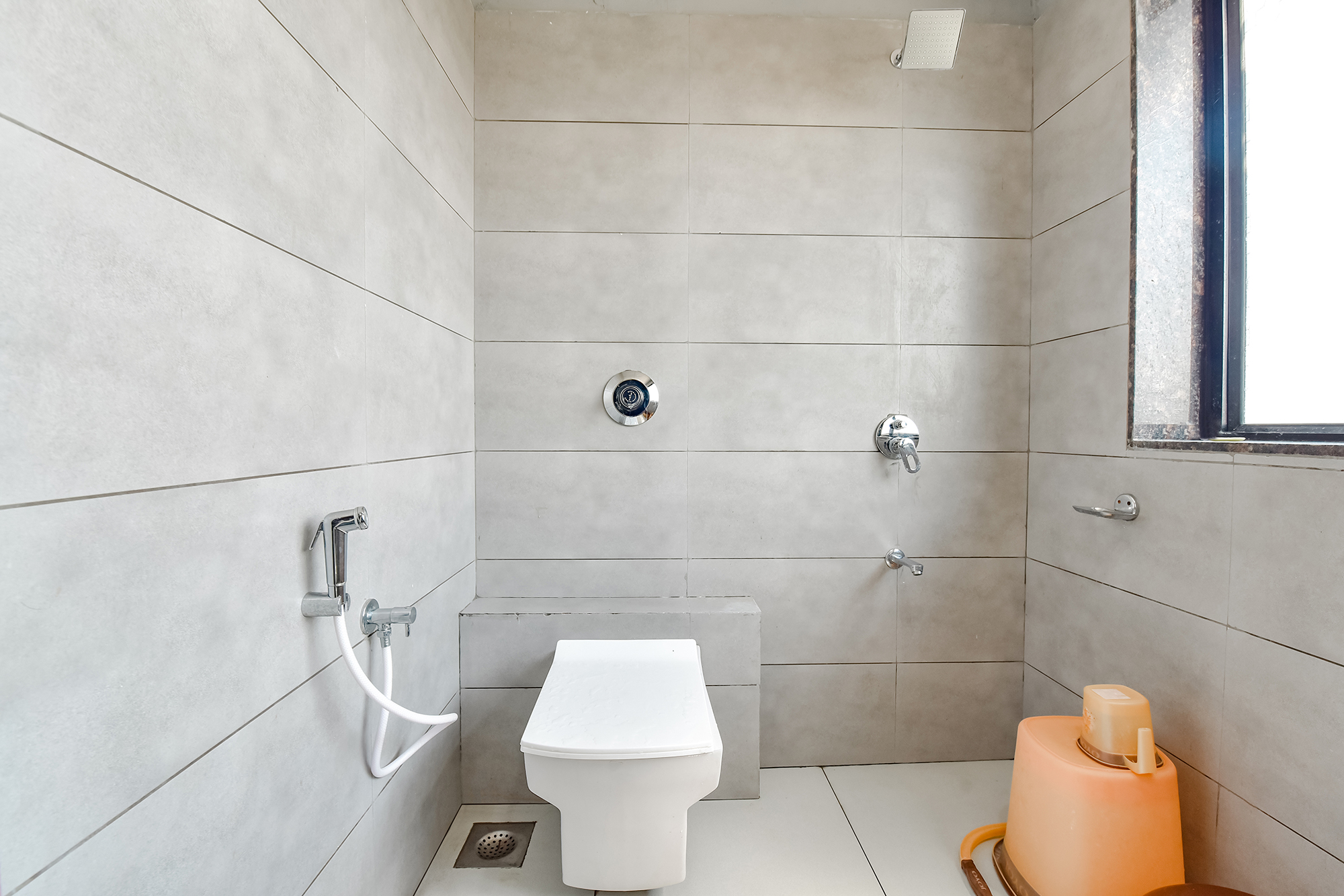 FabHotel Royal City, Vadodara 4