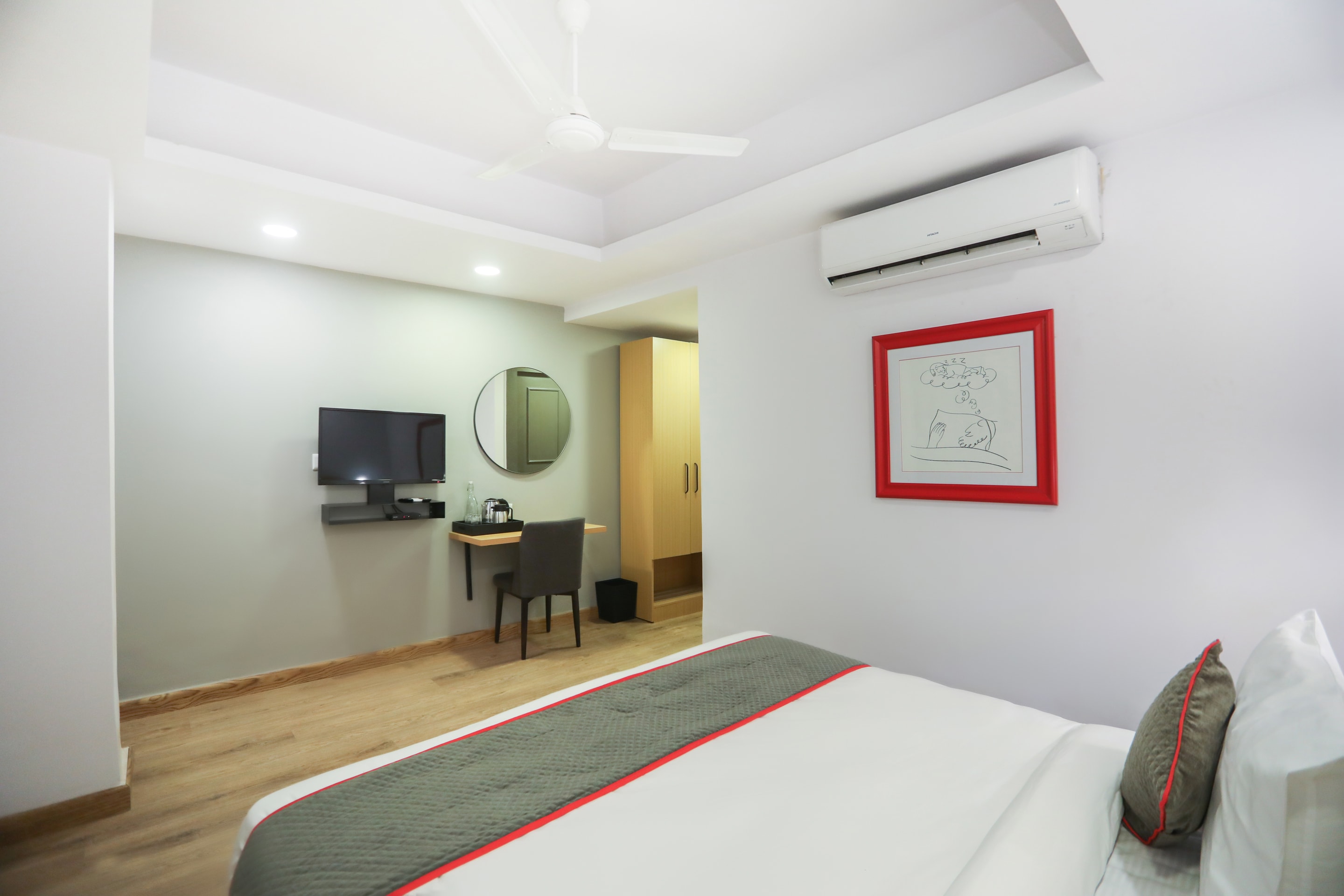 OYO Townhouse 152 Hotel Suncitel Airport, Kolkata 5