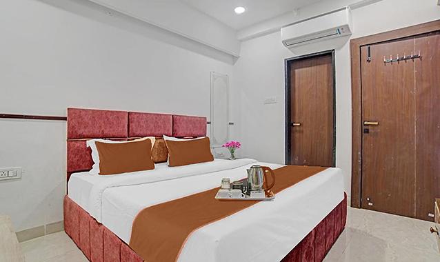 FabHotel Elite Residency, Indore 3