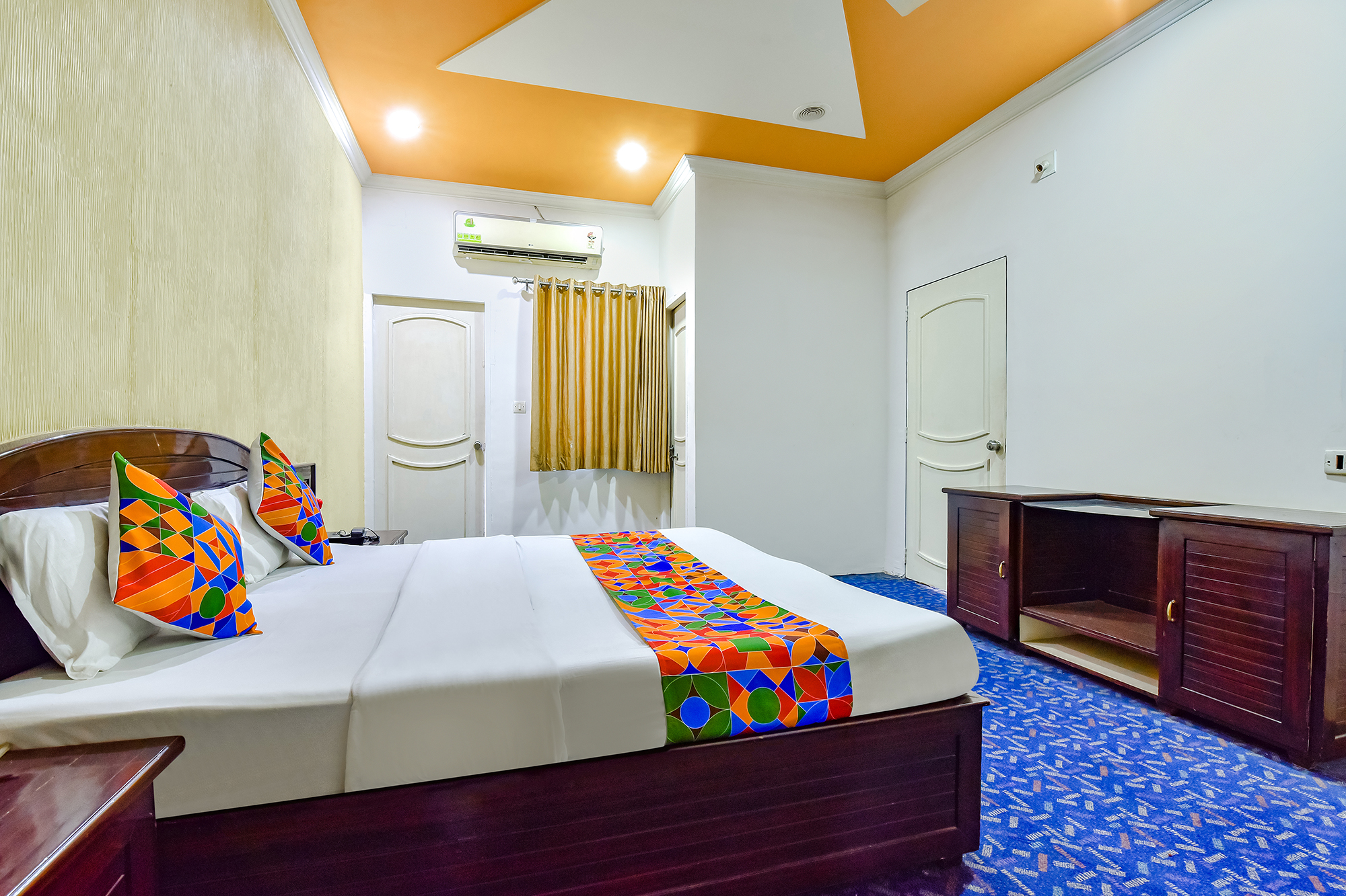 FabExpress Riya Revati Resort, Vadodara 3