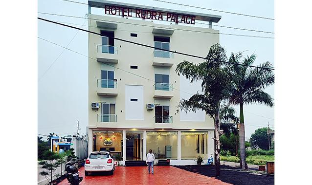 FabHotel Rudra Palace, Shirdi 5