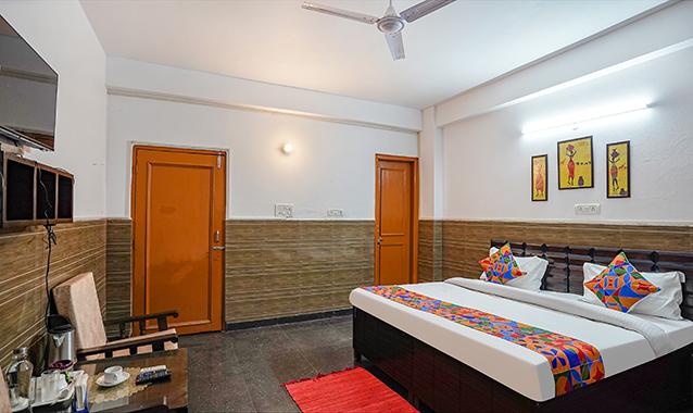 FabExpress F9 Sector 70, Shirdi 2