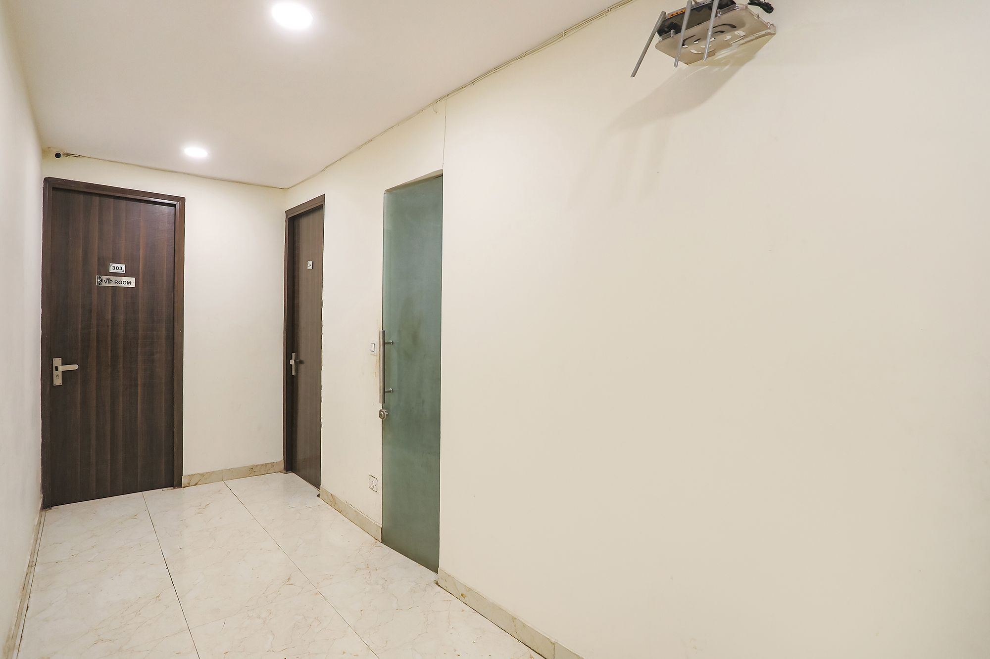 FabHotel Royal Galaxy I, New Delhi 3