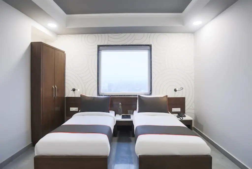 Chhavi Premium Hotels, Noida 3