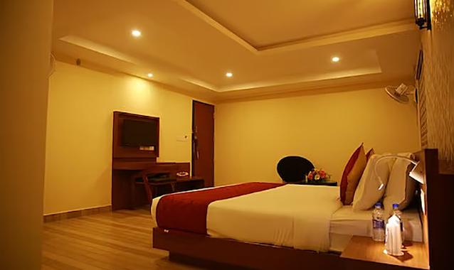 FabHotel Prime D Chandlier, Ernakulam 5