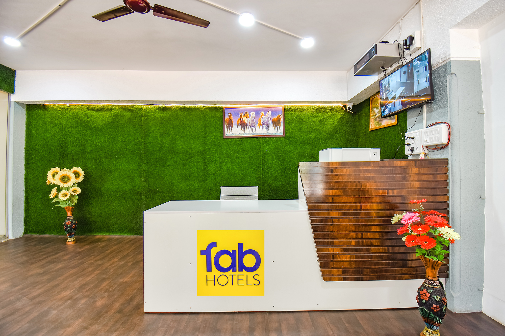 FabHotel Skylight Studio Rooms, Pune 3