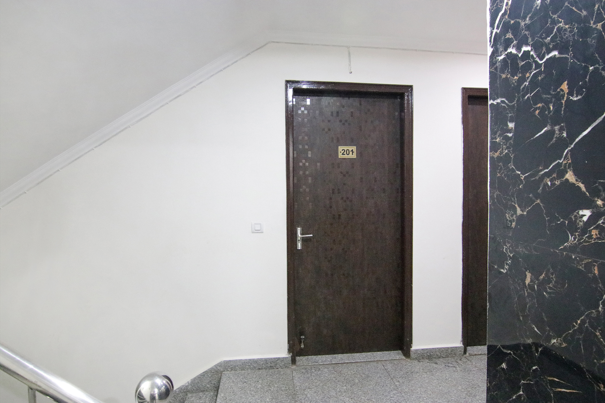 FabHotel Airport Avalon, New Delhi 4