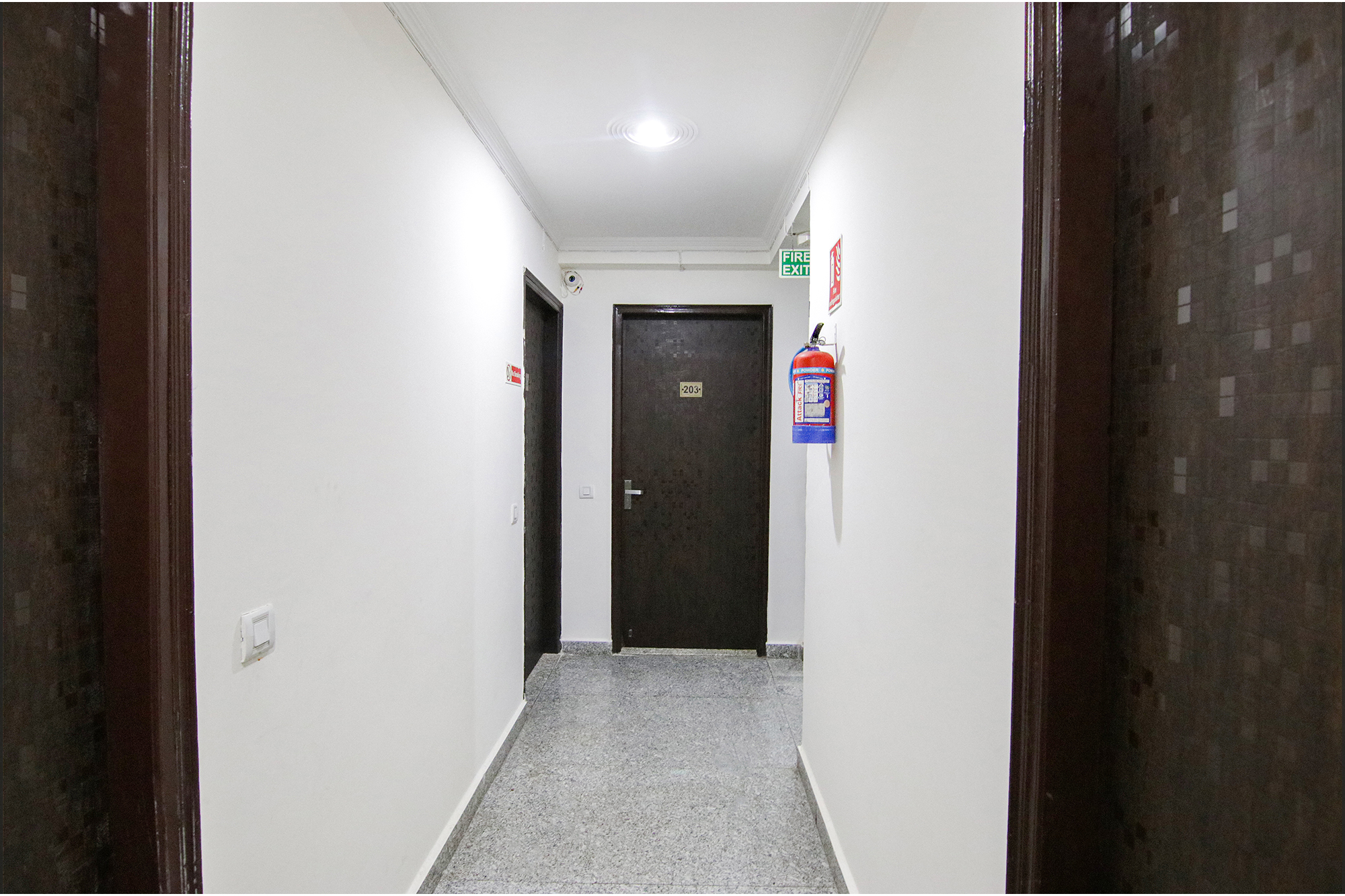 FabHotel Airport Avalon, New Delhi 5