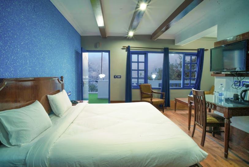 Manu Maharani Regency By Royal Collection Hotels