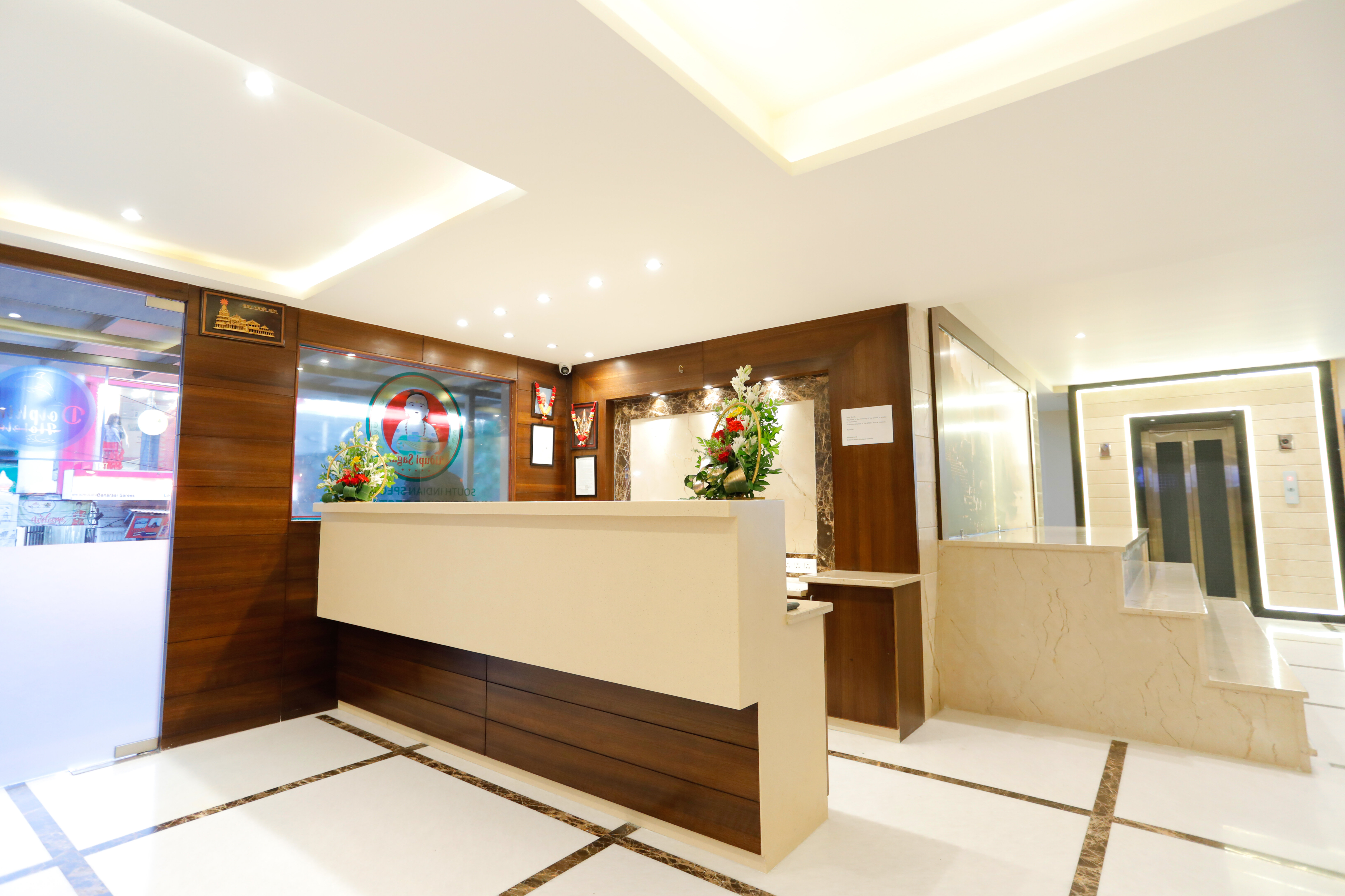 Hotel Dolphin Grand, Varanasi 5