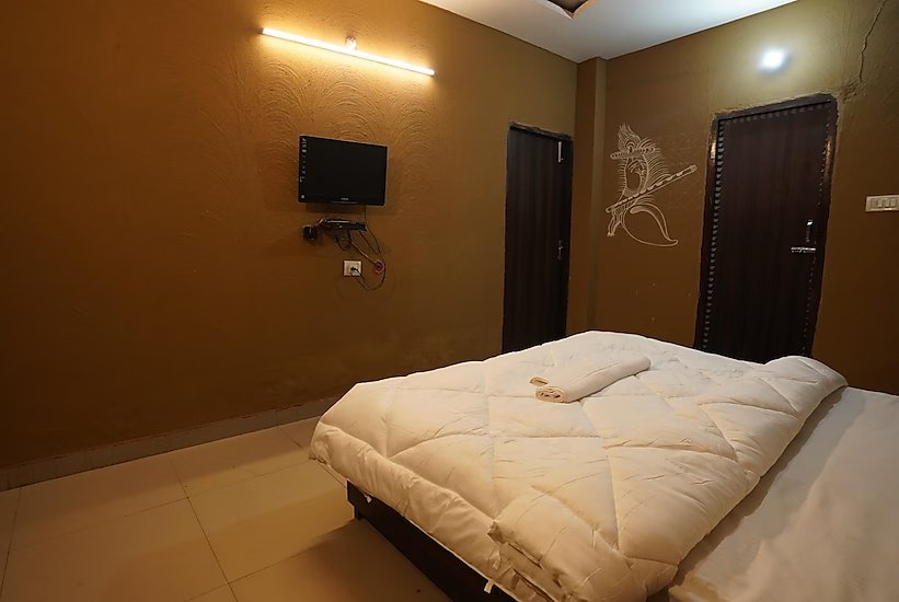 Gwala Guesthouse By WB Inn, Vrindavan 4