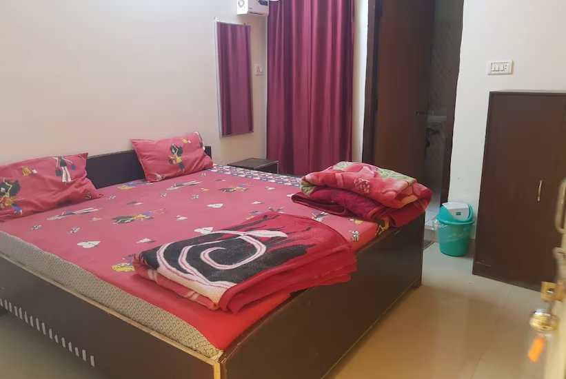 Hotel Maya Atithi Grah by WB Inn, Mathura 3
