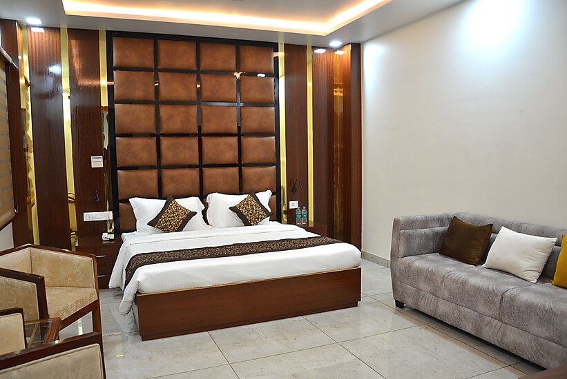 Hotel Roselle Inn, Lucknow 2