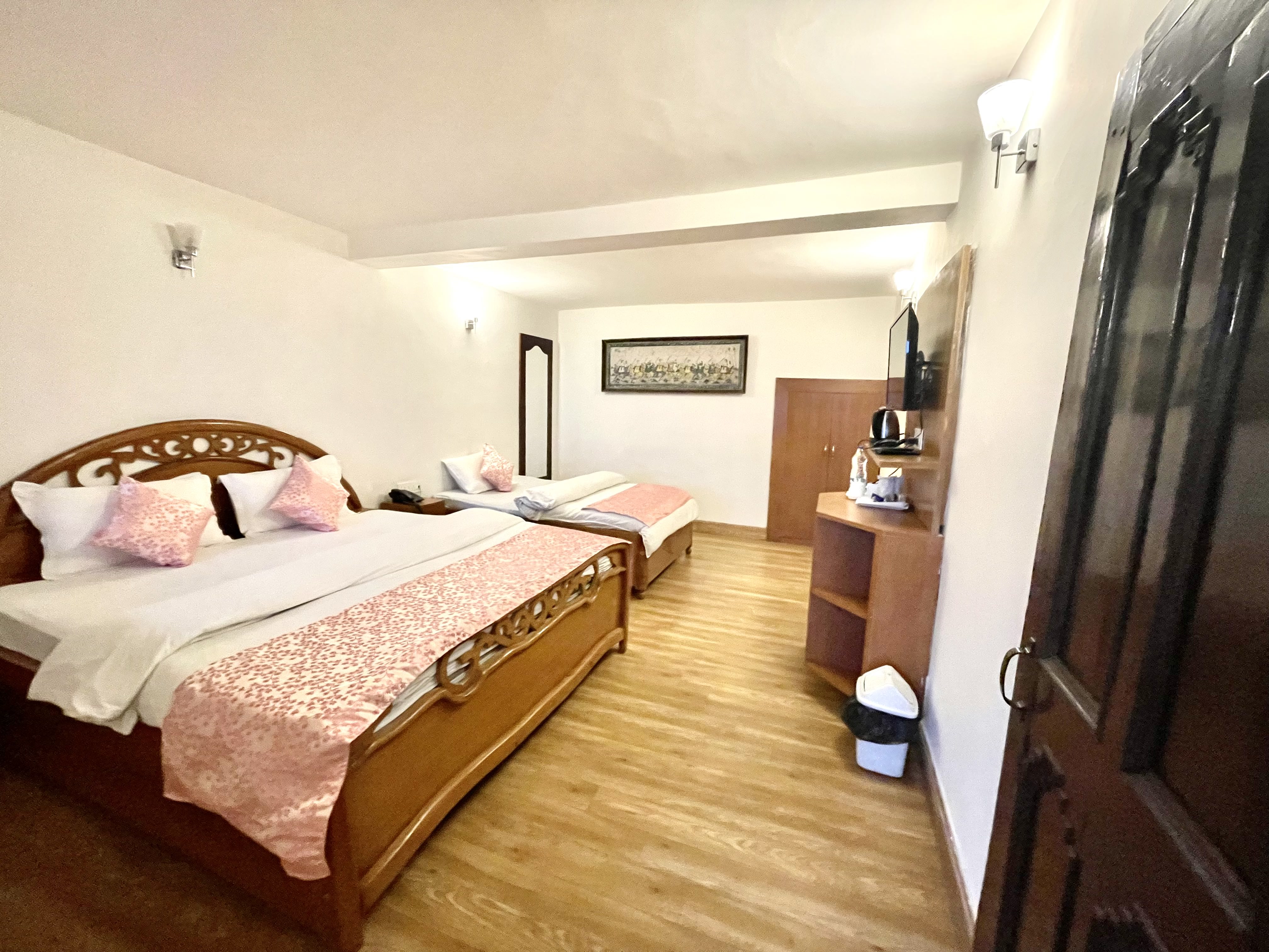 Super Deluxe(Triple Sharing)