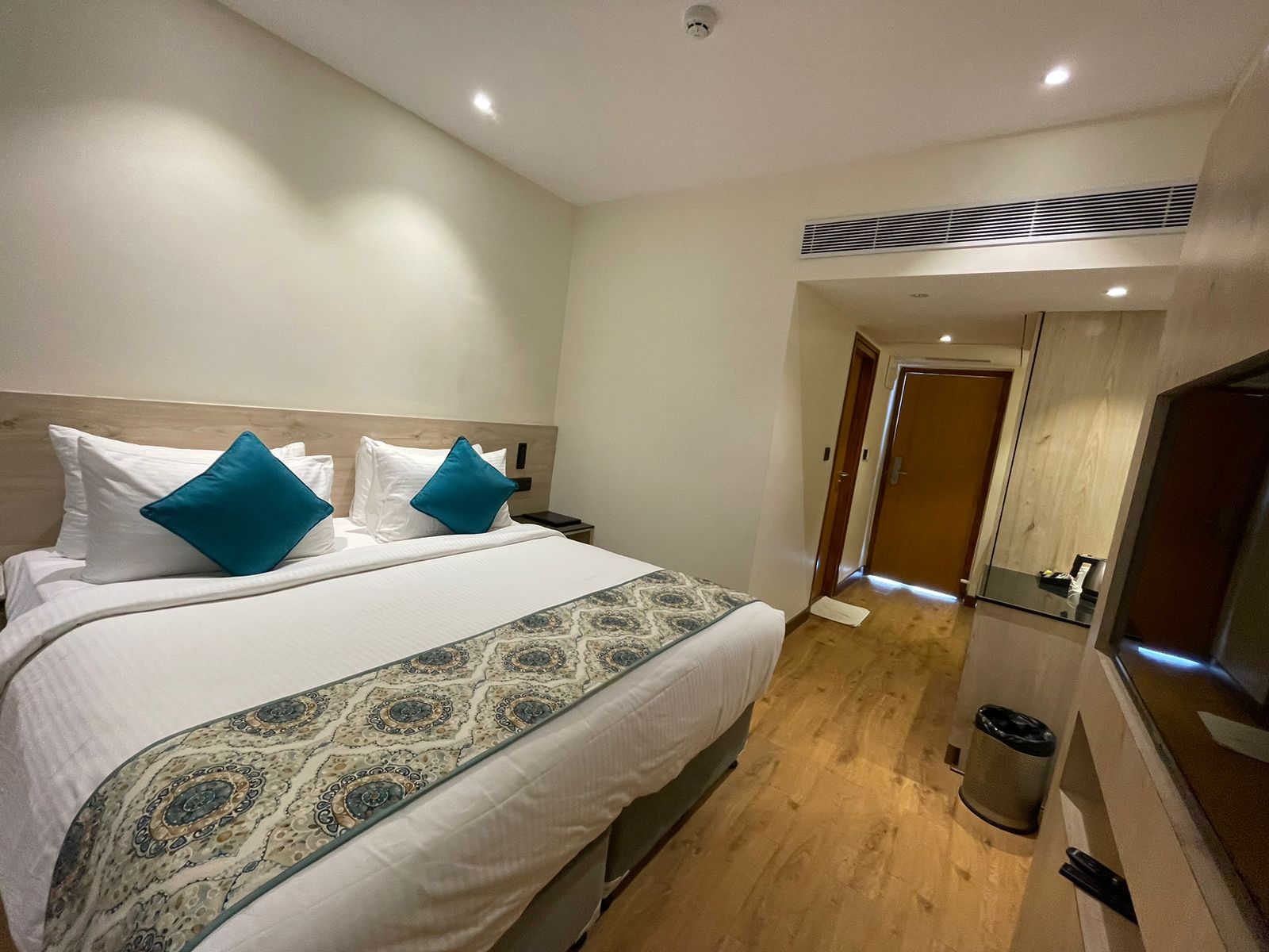 Zest Club, Gulbarga 4