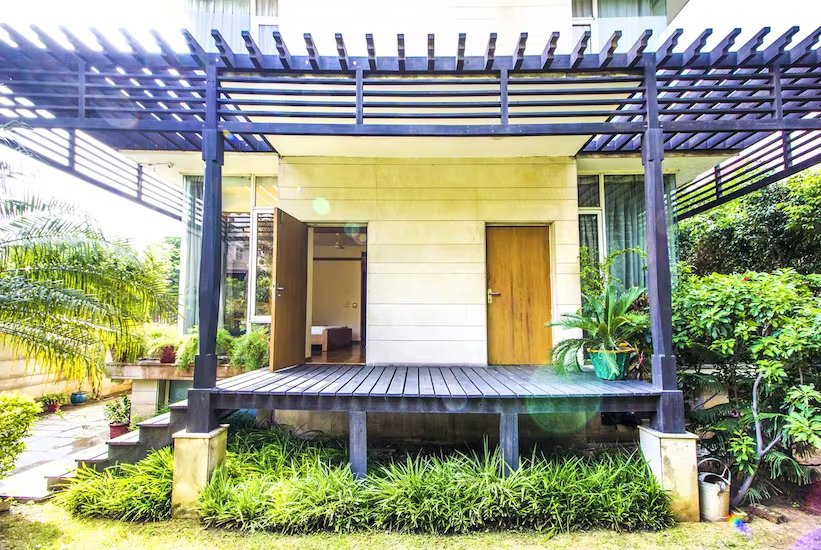 CRS Inn - A Premium Homestay ( near Cyber Hub)