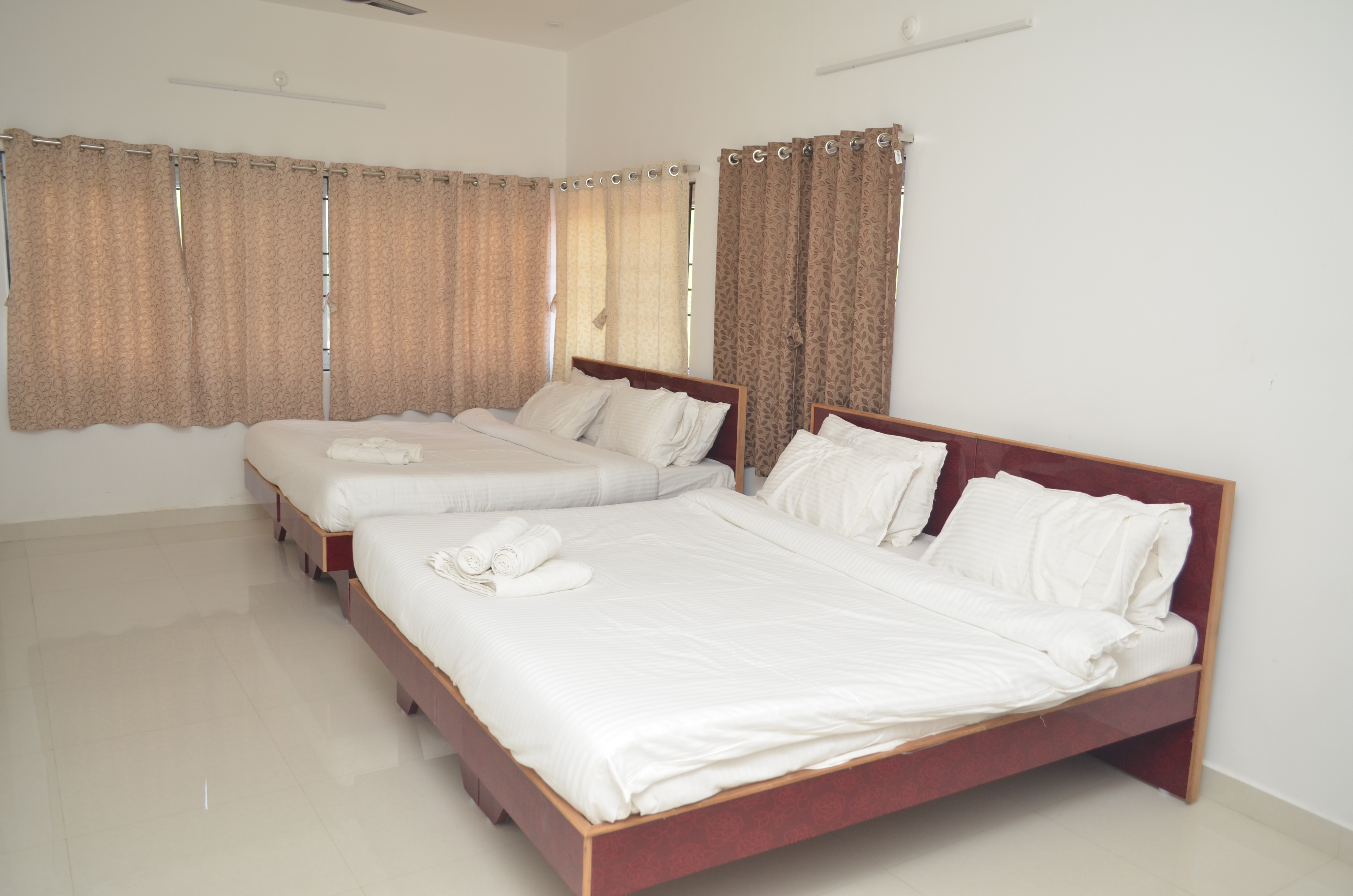 Grand INN - Homestay, Yercaud 5