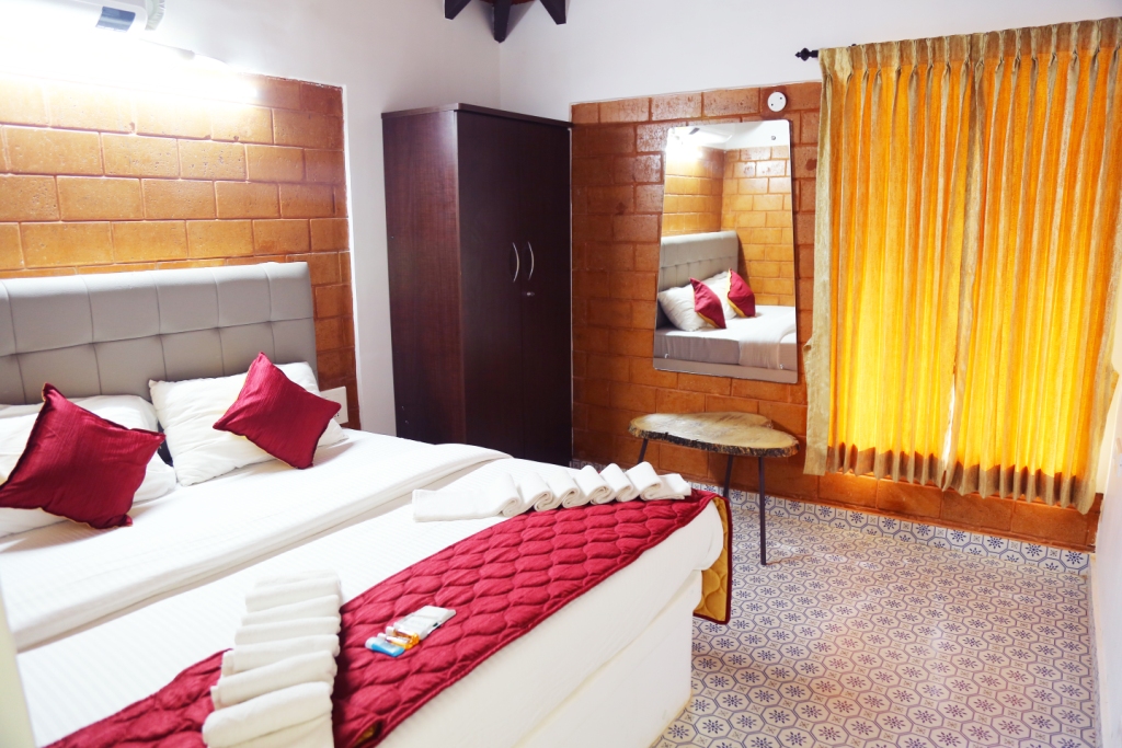 Entire Two Bedroom Villa with (Private Pool)