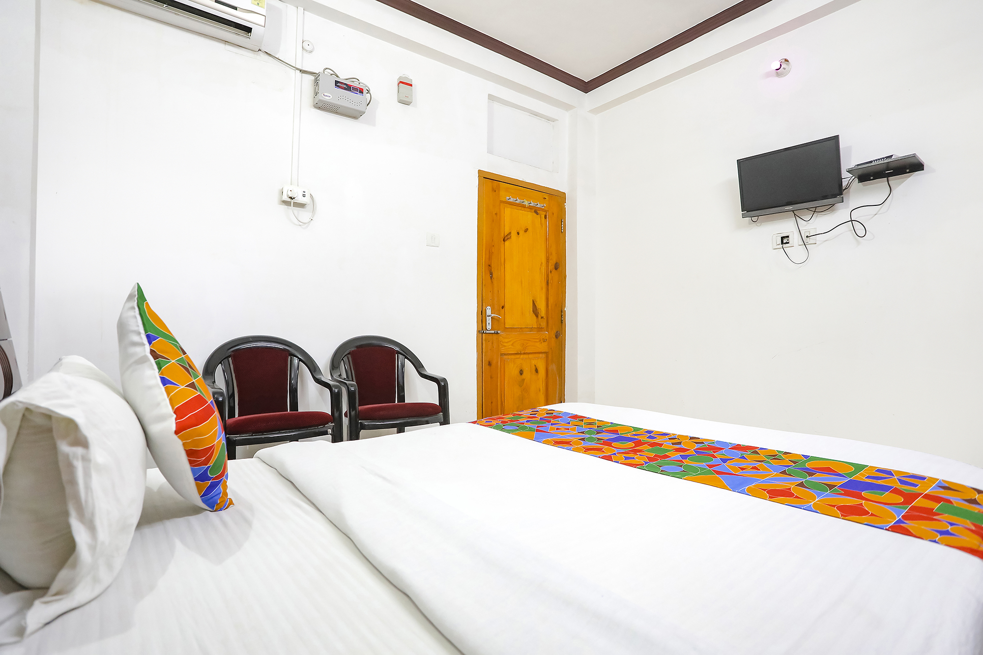FabHotel Lotus Inn, Varanasi 3