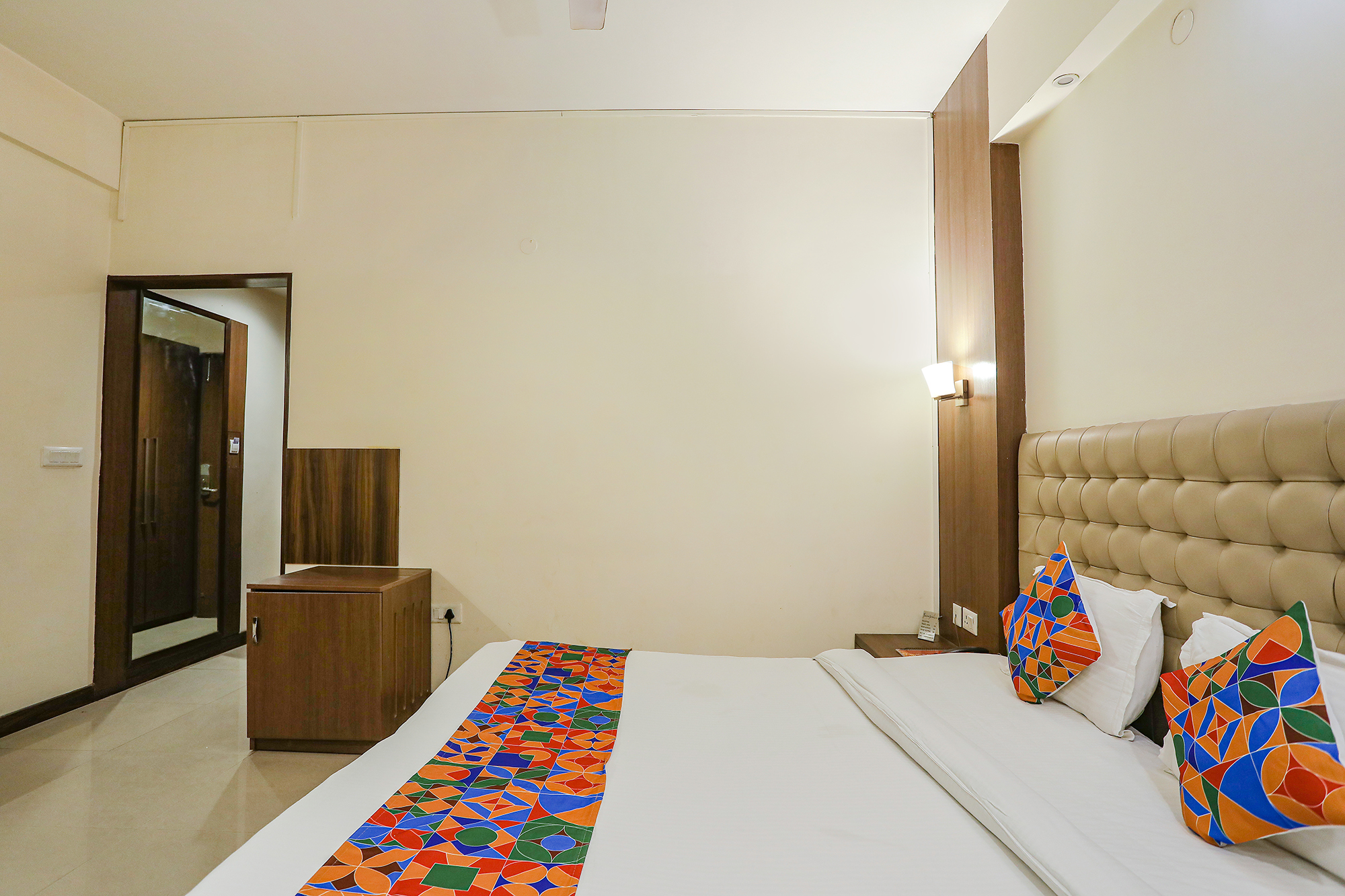 FabHotel Prime The Pamposh, New Delhi 4