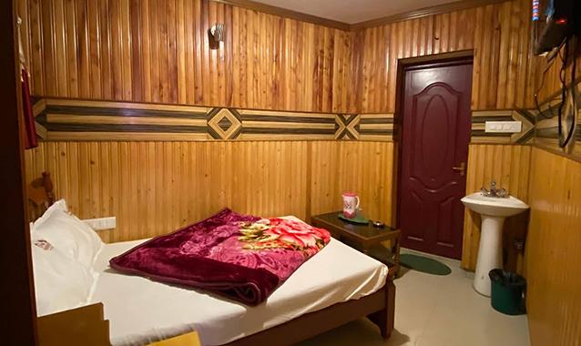 FabExpress Padayappa Castle, Kodaikanal 2