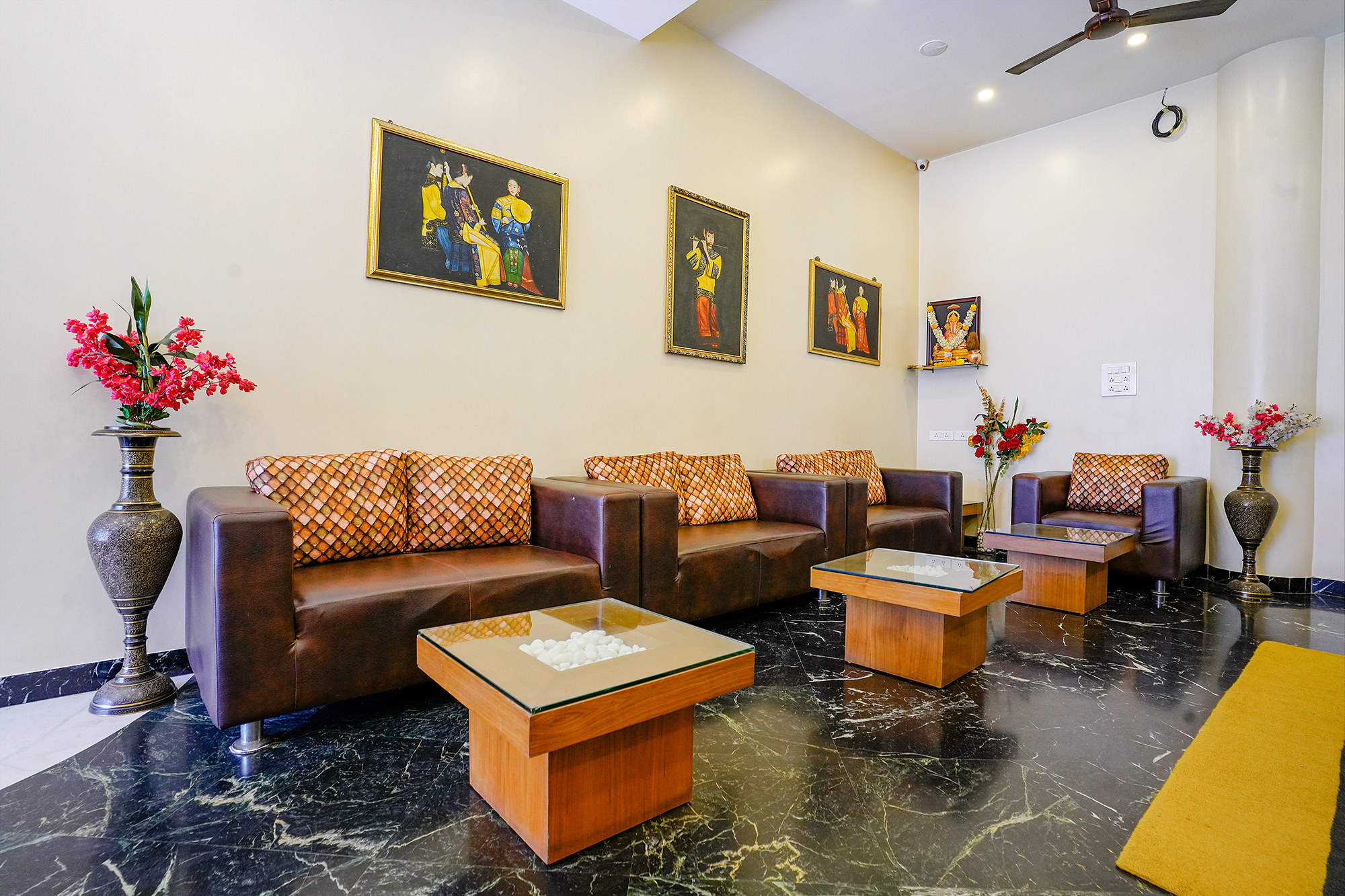FabHotel Prime Golden Emerald, Pune 2