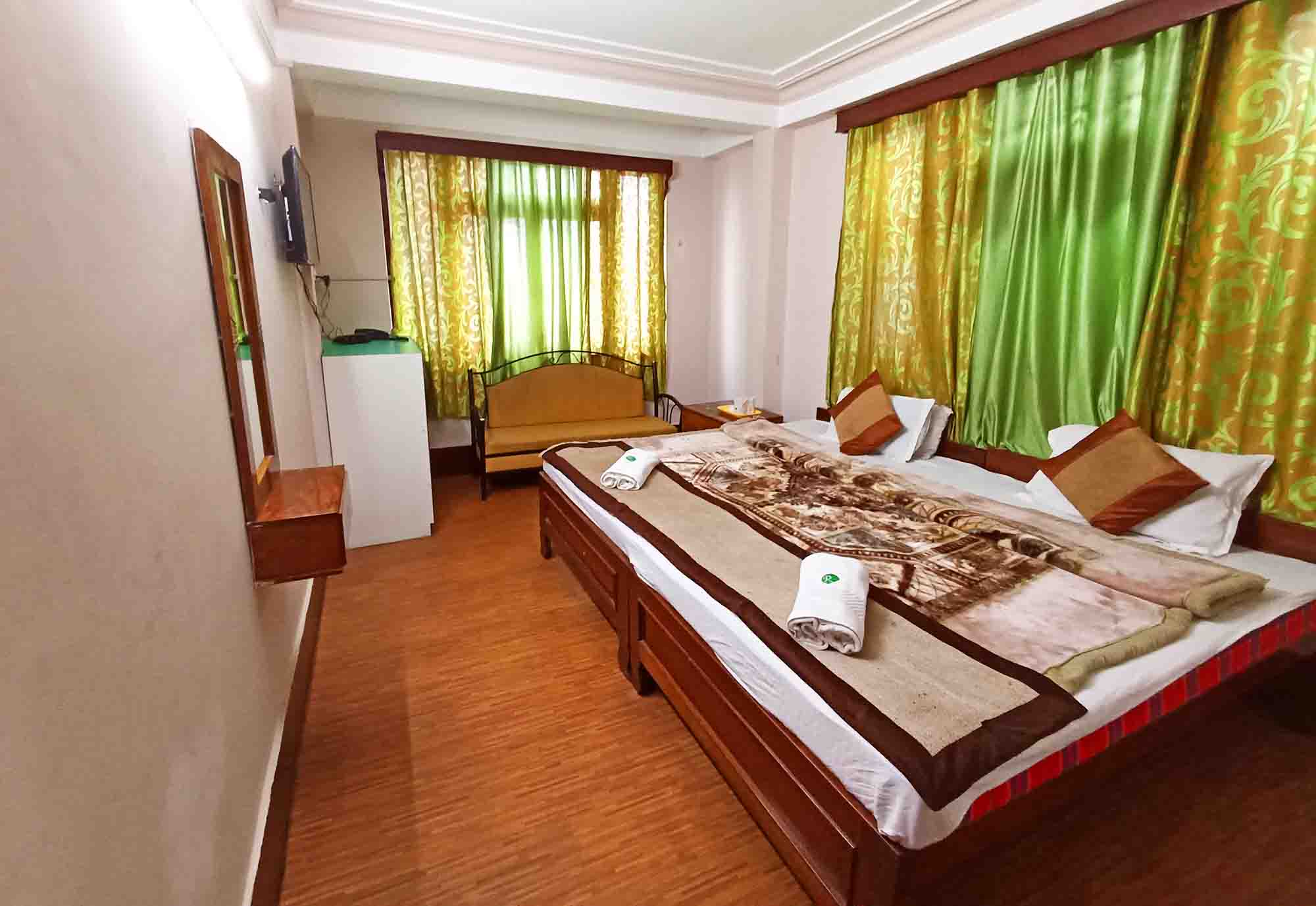 Retreat Hotel Samden, Darjeeling 4