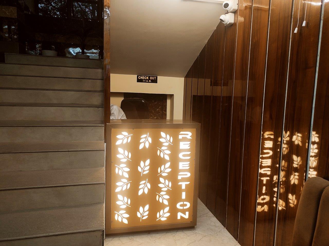 Hotel Friends Palace