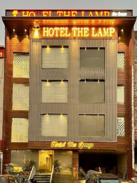 Hotel The Lamp, Zirakpur 1