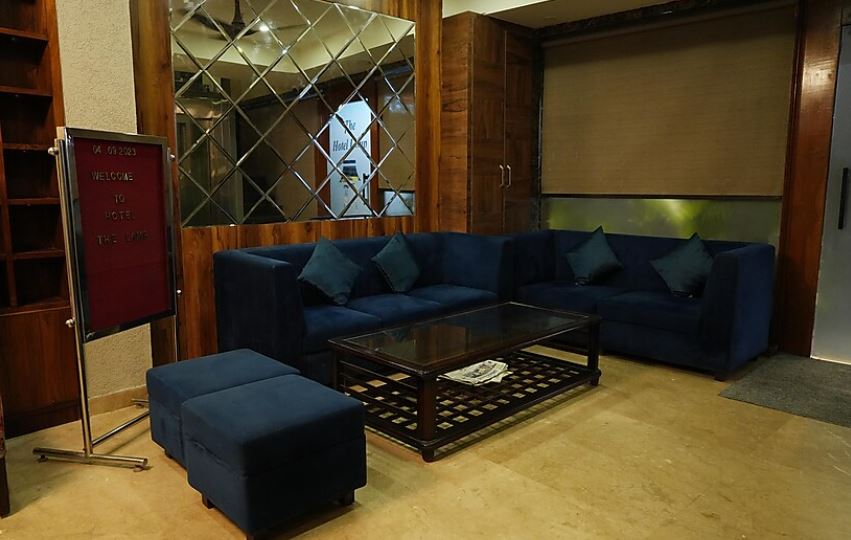 Hotel The Lamp, Zirakpur 4