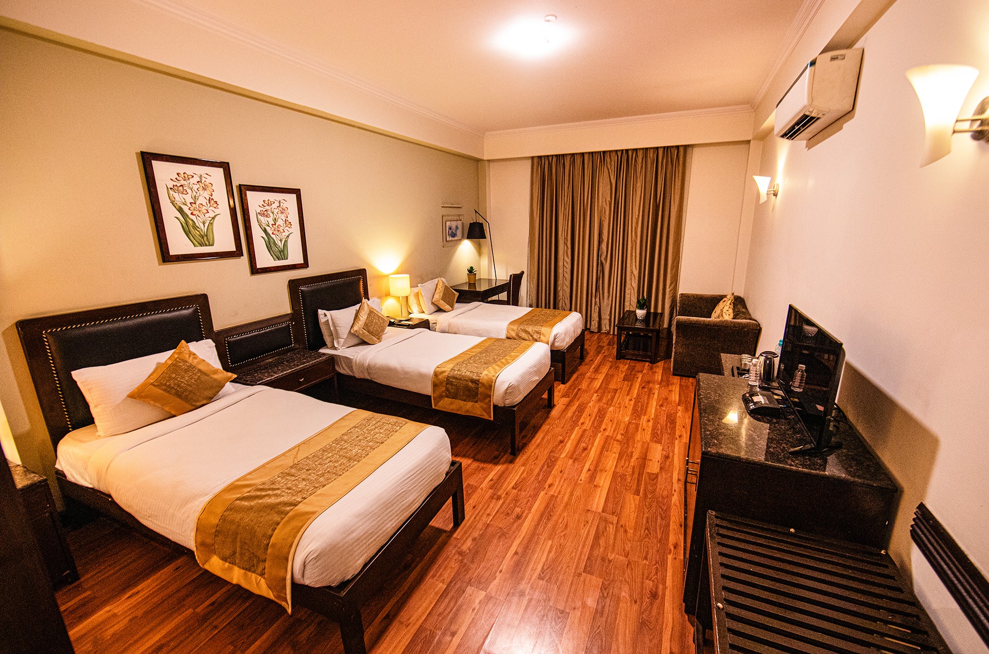 FabHotel Prime Luxera, New Delhi 2