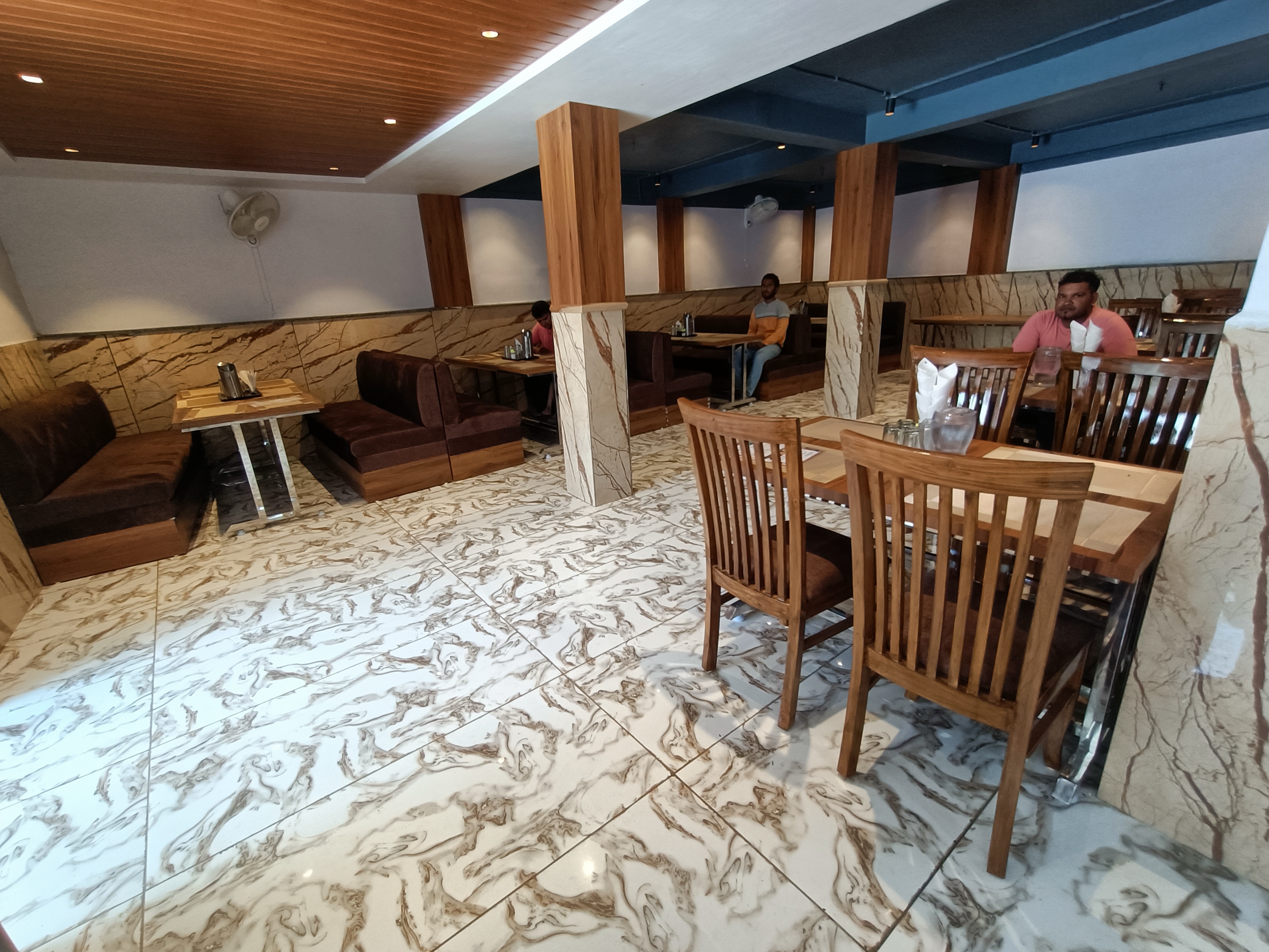 The Lalit Hotel And Restaurant, Bhopal 5
