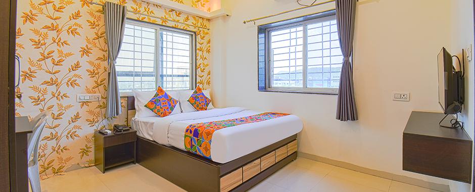 FabHotel The Golden Leaf, Pune 4