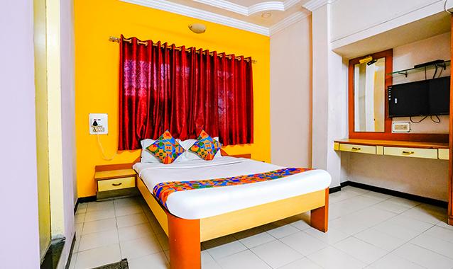 FabExpress Sri Jai Palace, Nashik 3
