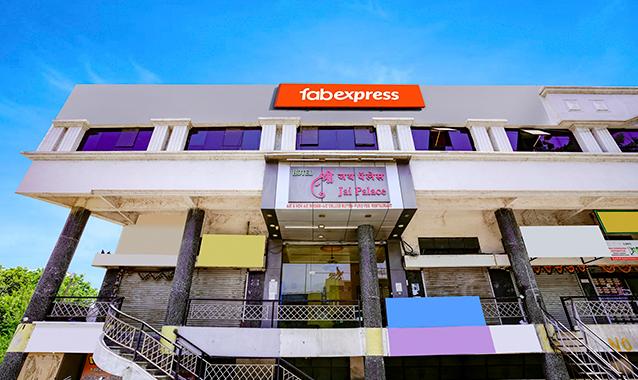 FabExpress Sri Jai Palace, Nashik 5