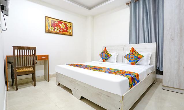 FabExpress Premium Room I, New Delhi 3