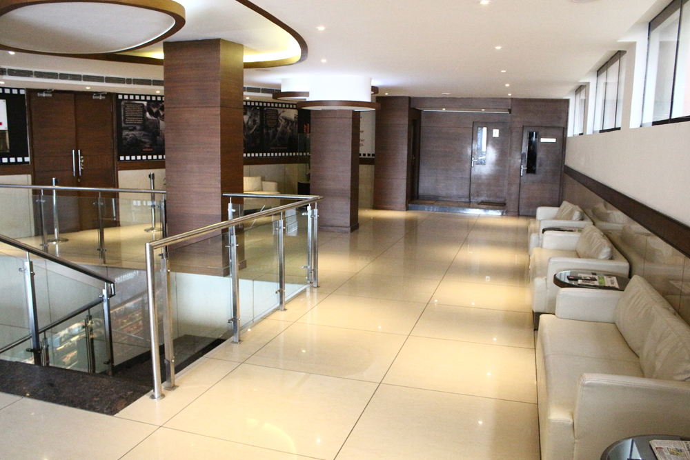 AMR Hotel, Katra