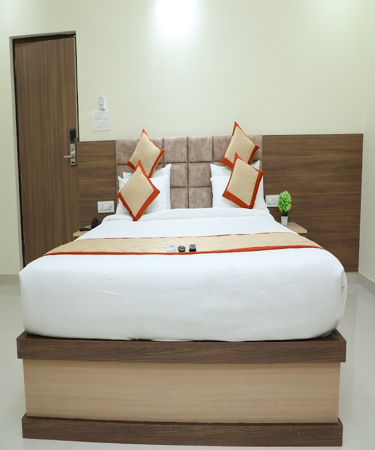 Hotel 8th Mile Suites, Bangalore 4