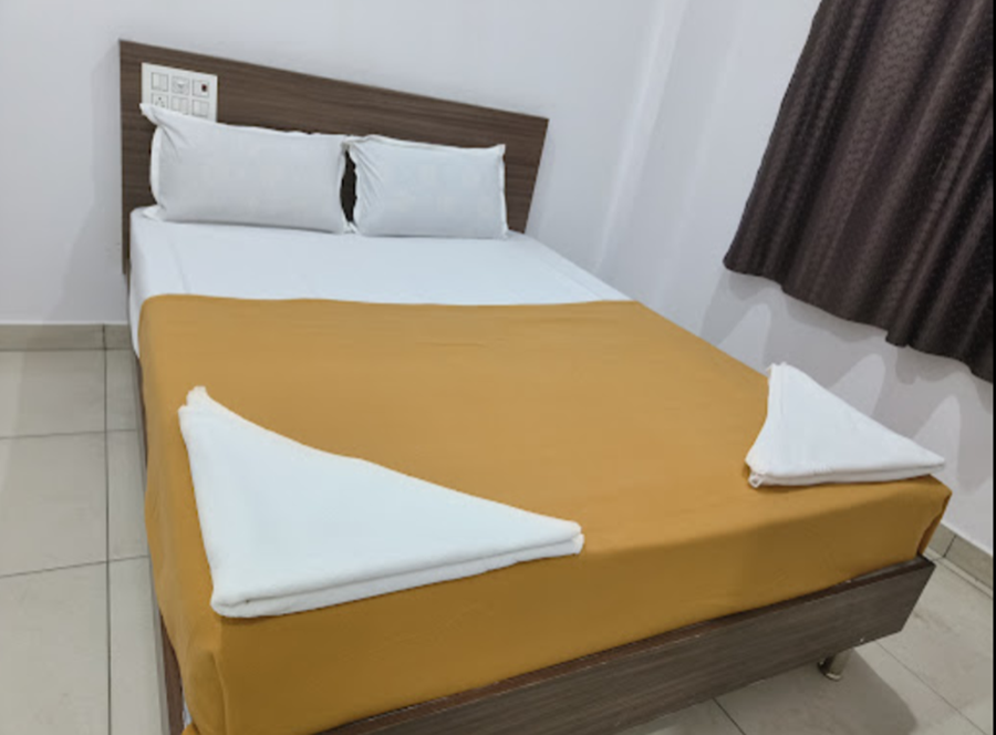 i-ROOMZ Relax Inn Lodge, Chikmaglur 4
