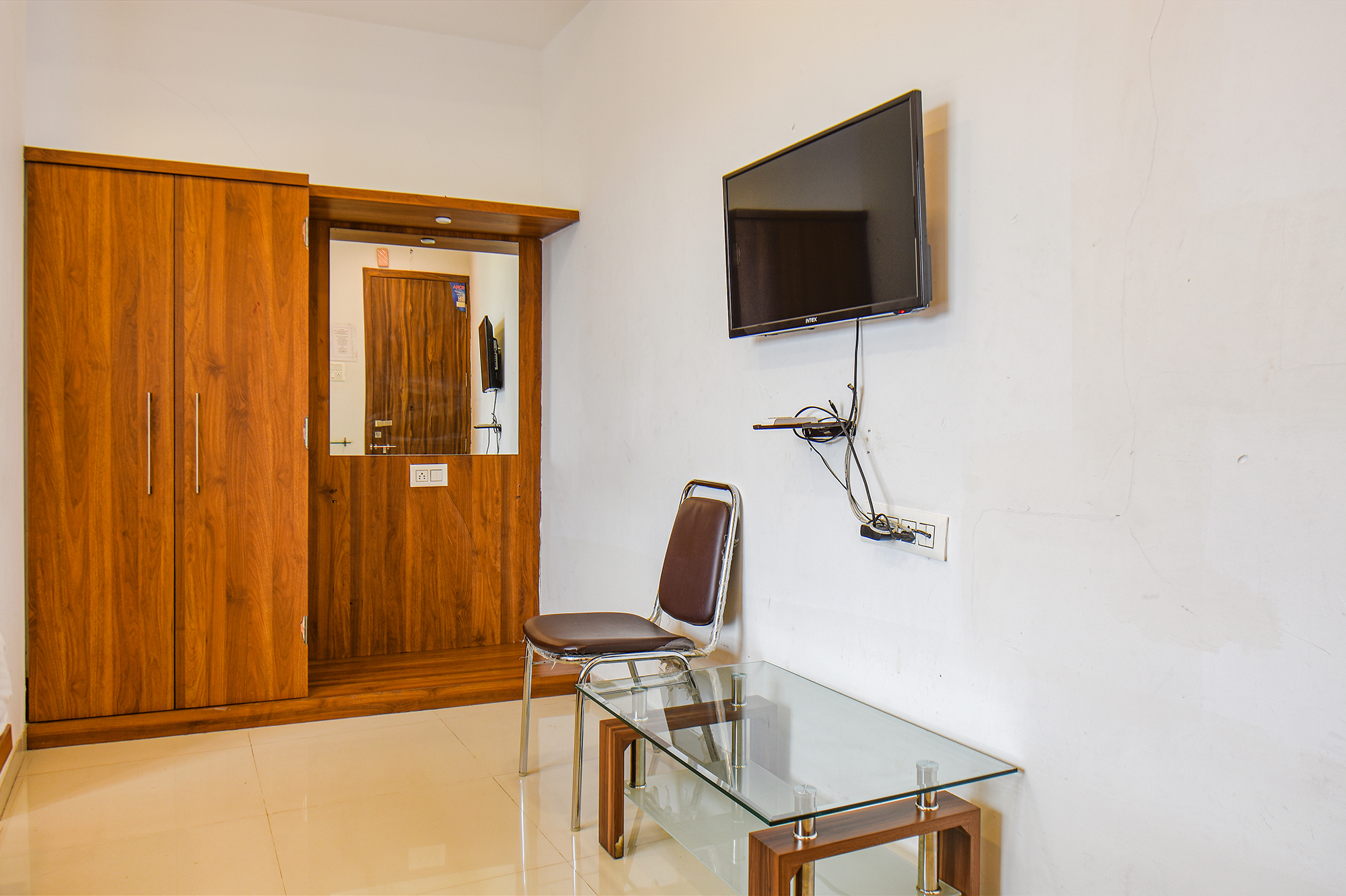 FabHotel The Address, Nashik 5