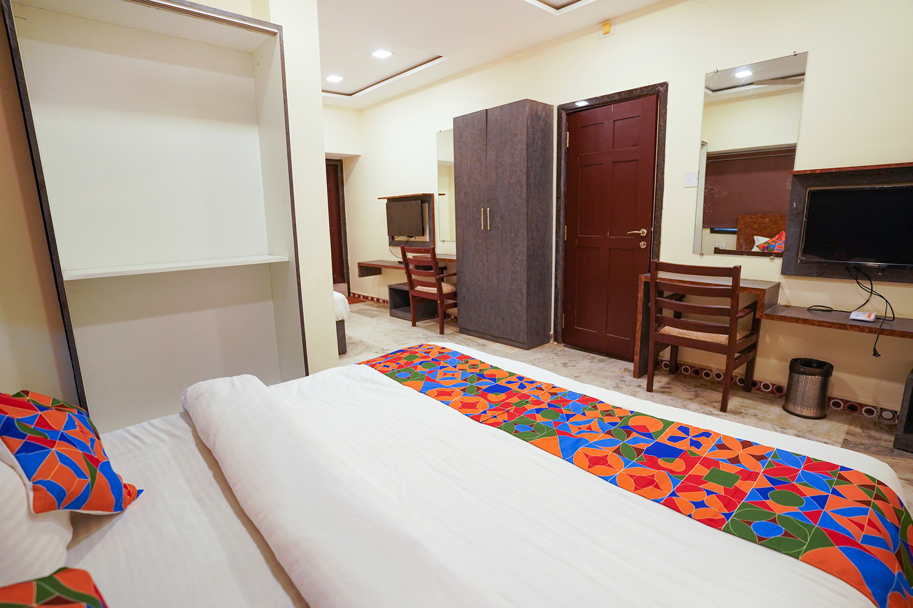 FabExpress Yash Comfort Inn, Chennai 4
